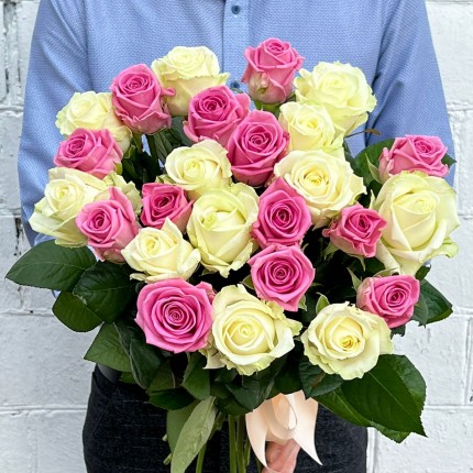 Букет из белых и розовых роз - купить с доставкой в Набережных Челнах